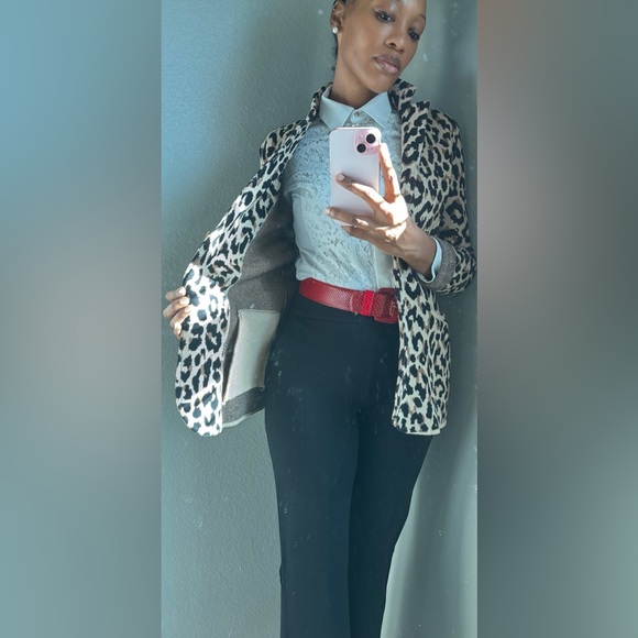 Meet your Posher, Matishia - Picture 3 of 4